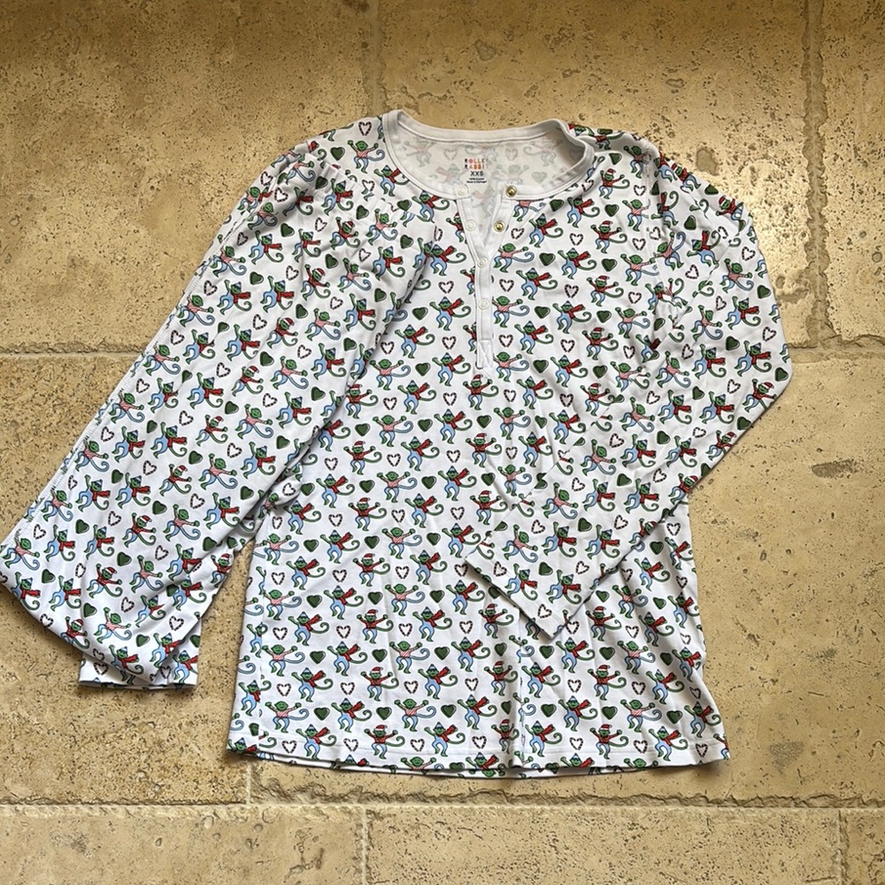 Roller Rabbit Long Sleeve Christmas pjs Green and Red Monkey Print worn once